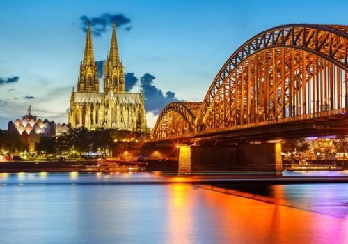 cologne-cathedral-hohenzollern-bridge_0